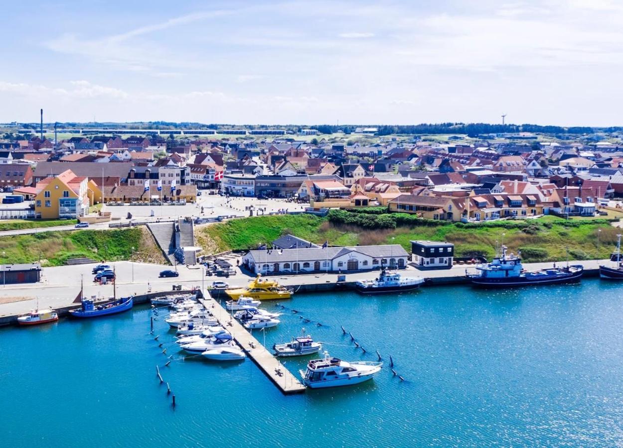 B&B Wharfside Hirtshals Exterior photo